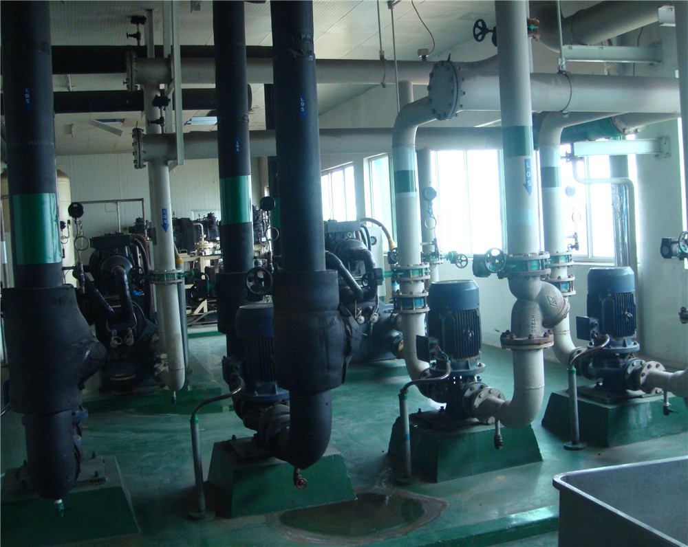 工业冷水机安装